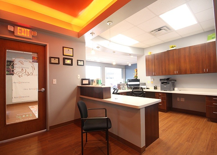 Dental exam room at Del Rey Dental